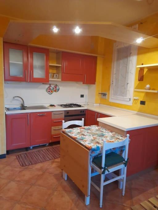 Casa Di Ro - Coloratissima A 300 Metri Dal Mare